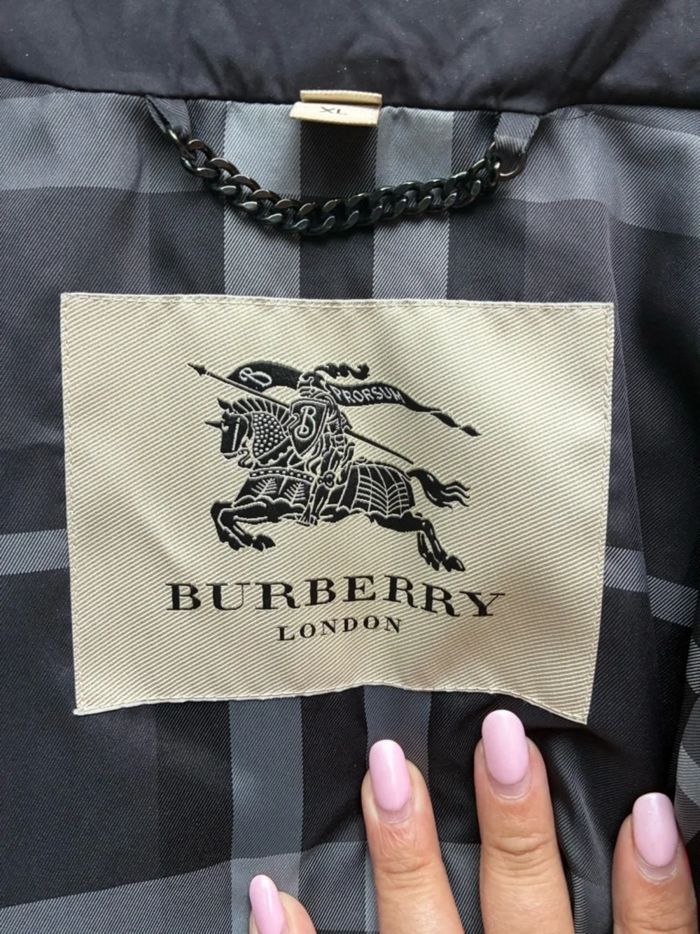 Burberry Black Relaxed Packable Trench Jacket - Picture 3 of 8